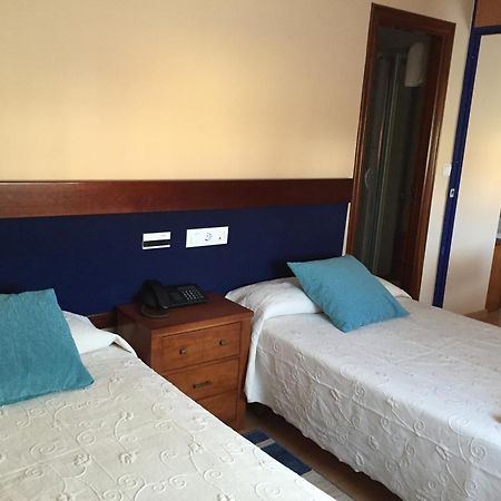 Hotel Santa Cruz 몬타오스 객실 사진