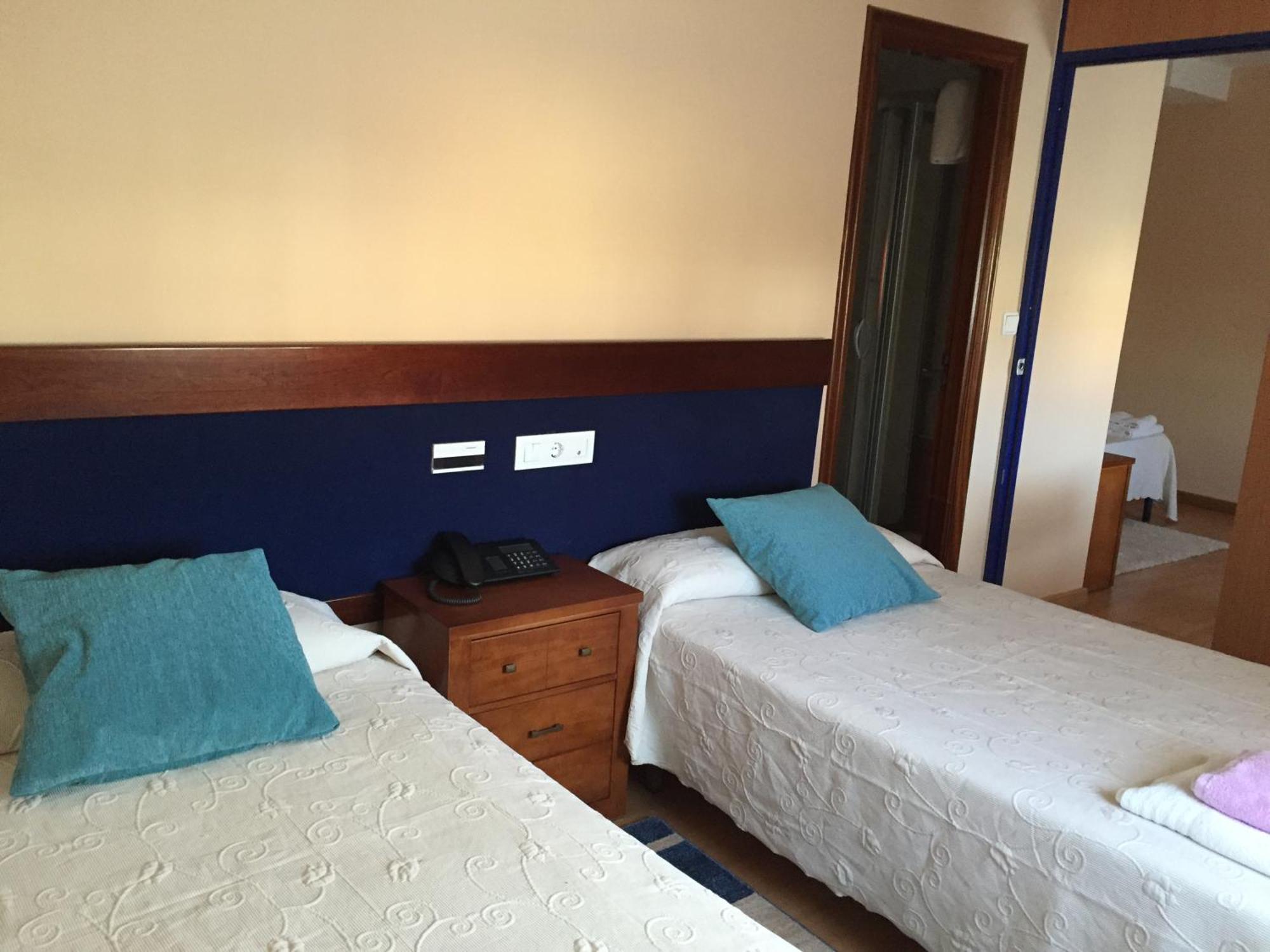Hotel Santa Cruz 몬타오스 객실 사진