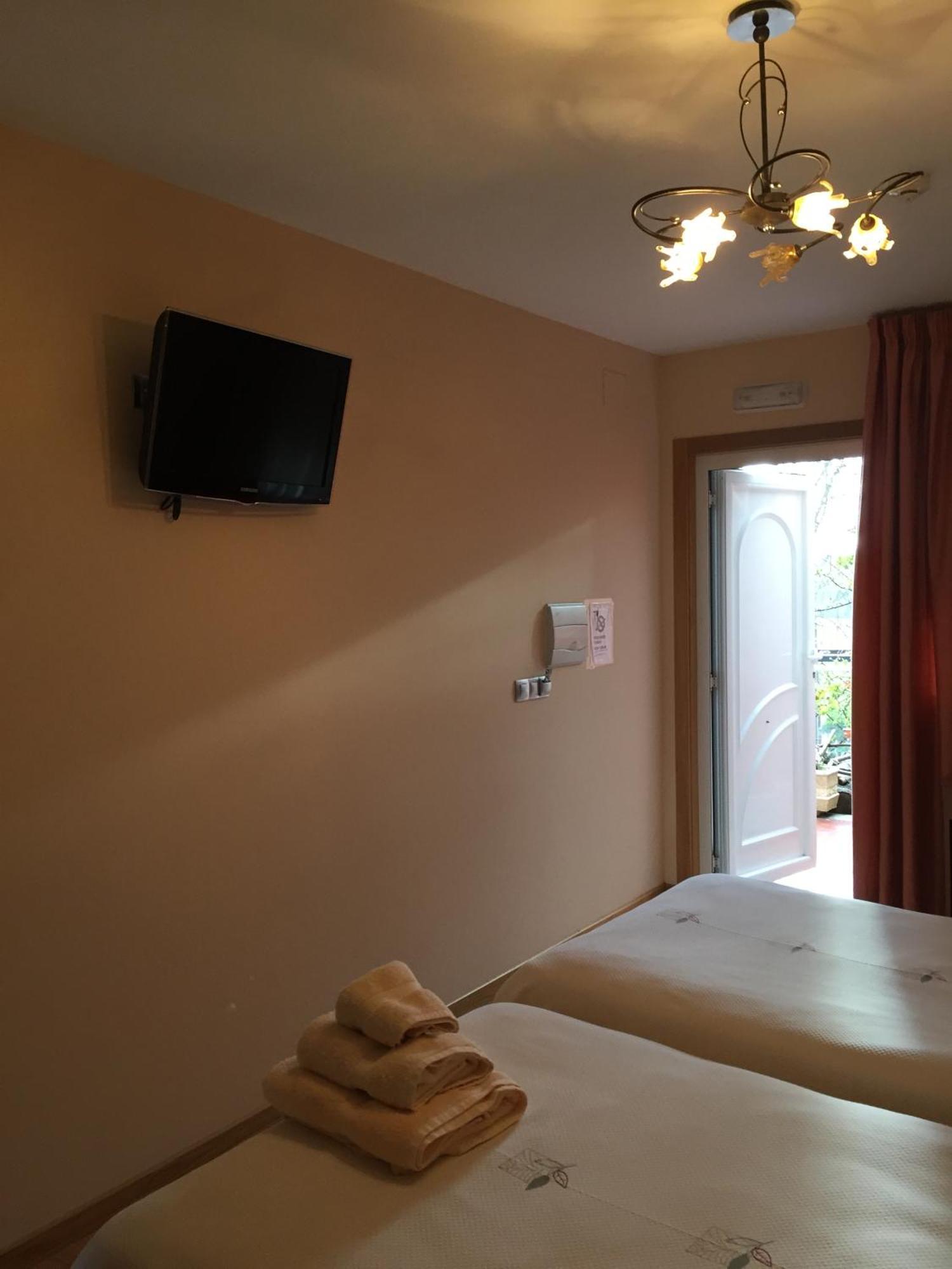 Hotel Santa Cruz 몬타오스 객실 사진