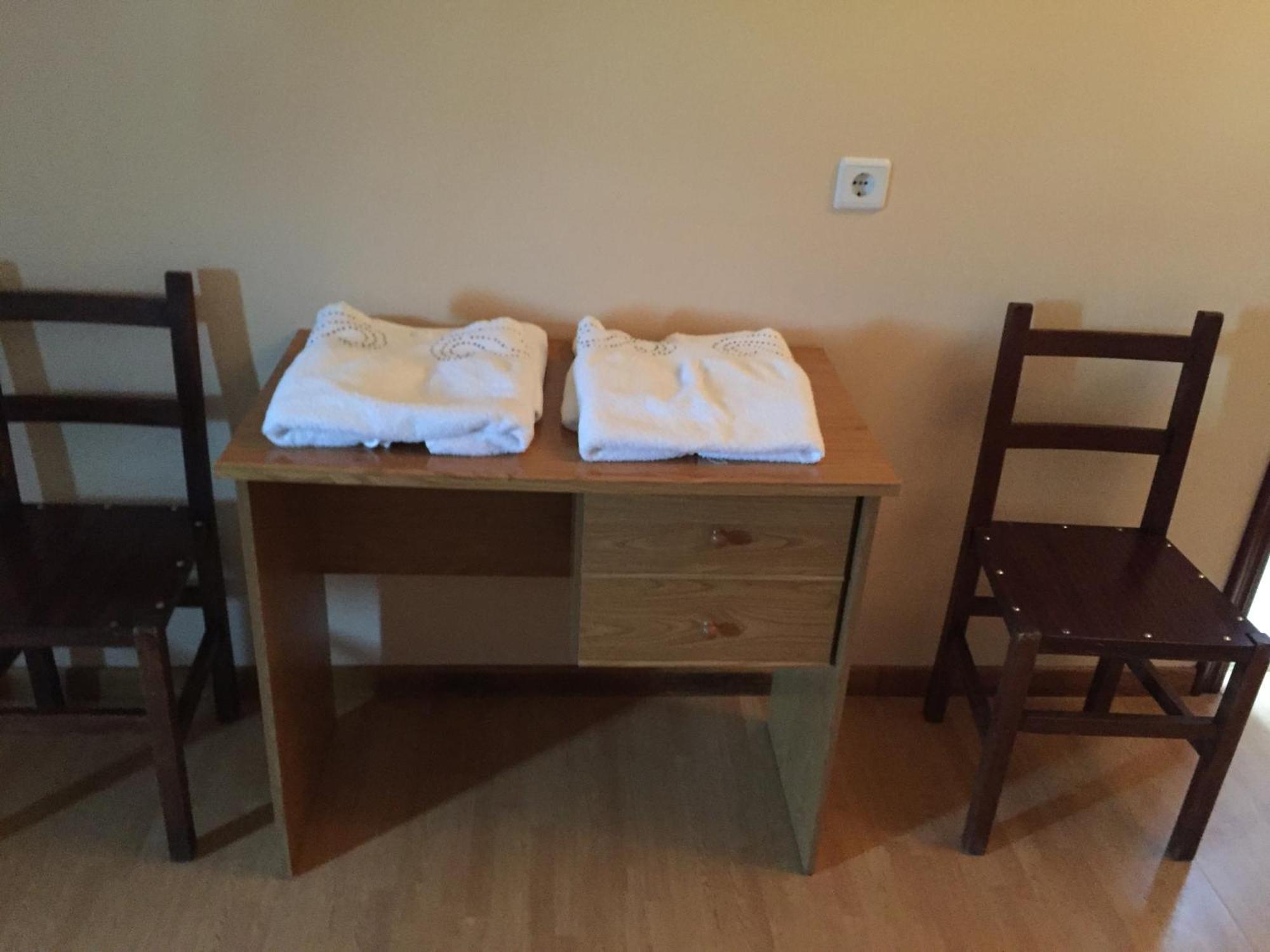 Hotel Santa Cruz 몬타오스 객실 사진